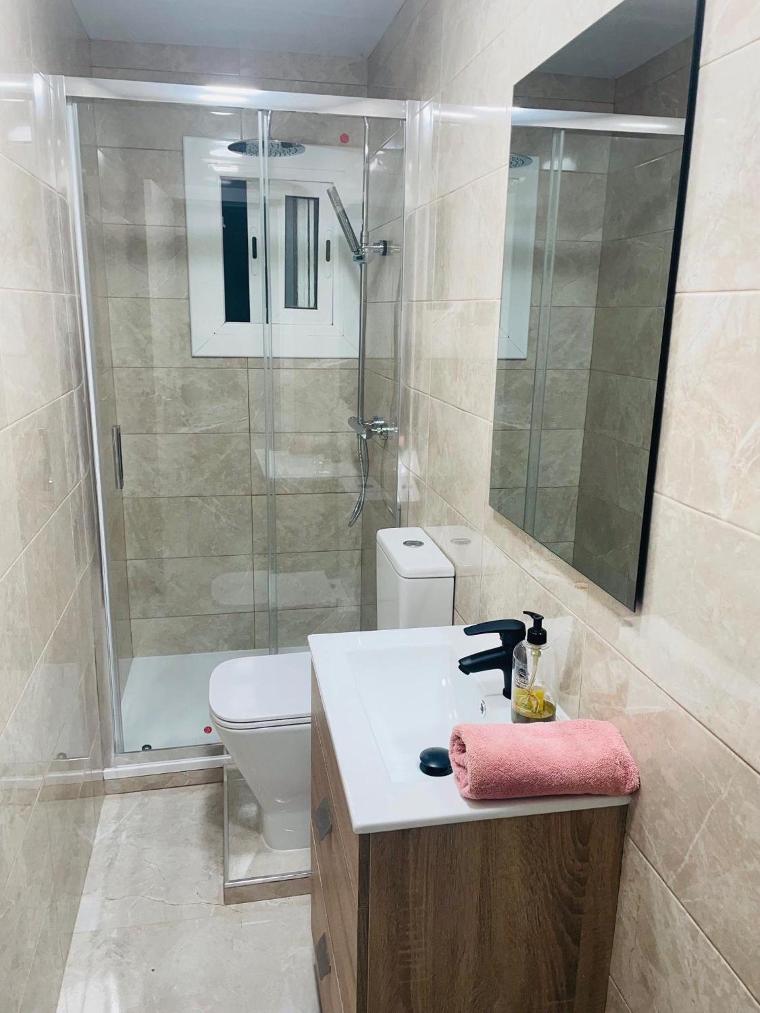 Lovely Apartment Barca 2 圣阿德里安-德贝索斯 外观 照片